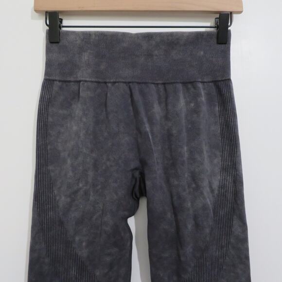 PINK Victoria's Secret Womens M Dark Gray Seamless Leggings Athletic Wear - Picture 3 of 6